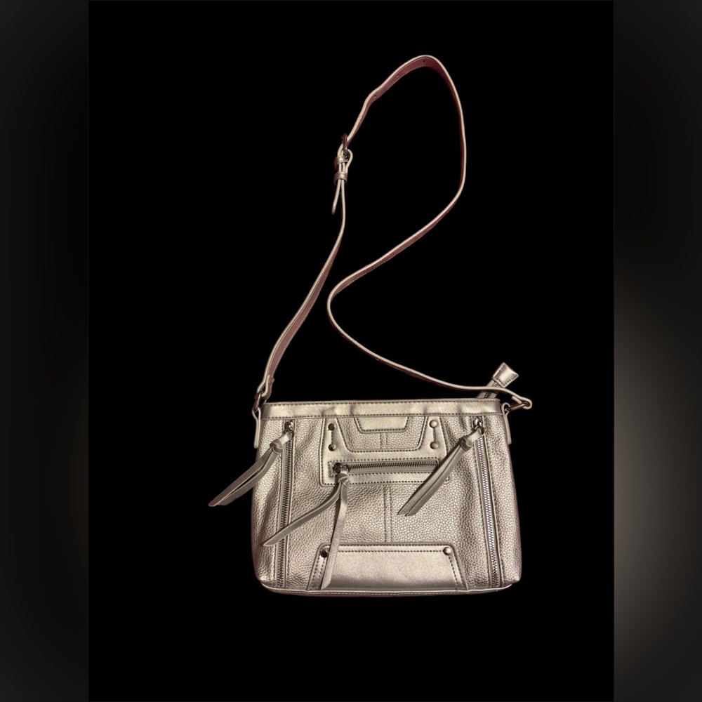 NWOT SILVER Studded Silver Faux Leather Crossbody. Stylish. Dust cover included